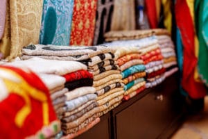 Mitos y verdades de la seda que te encantará conocer