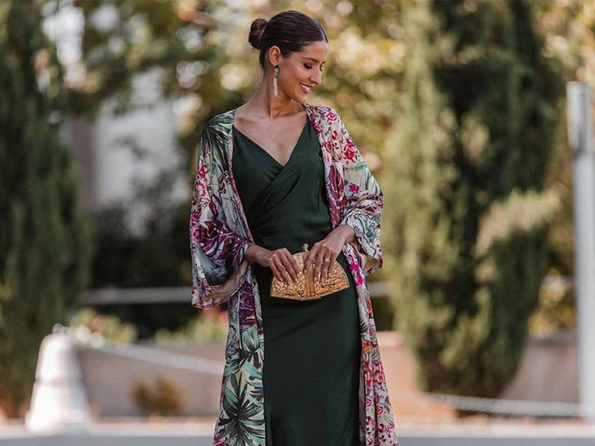 El kimono es una alternativa ideal para un chal en una boda