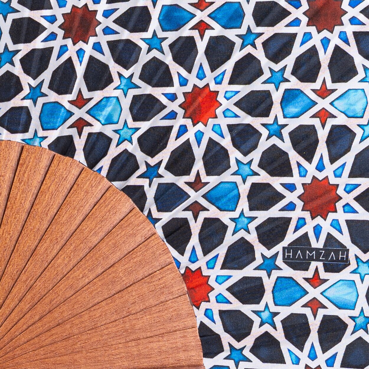 Abanico de seda Negro y Azul Fátima - Imagen 4