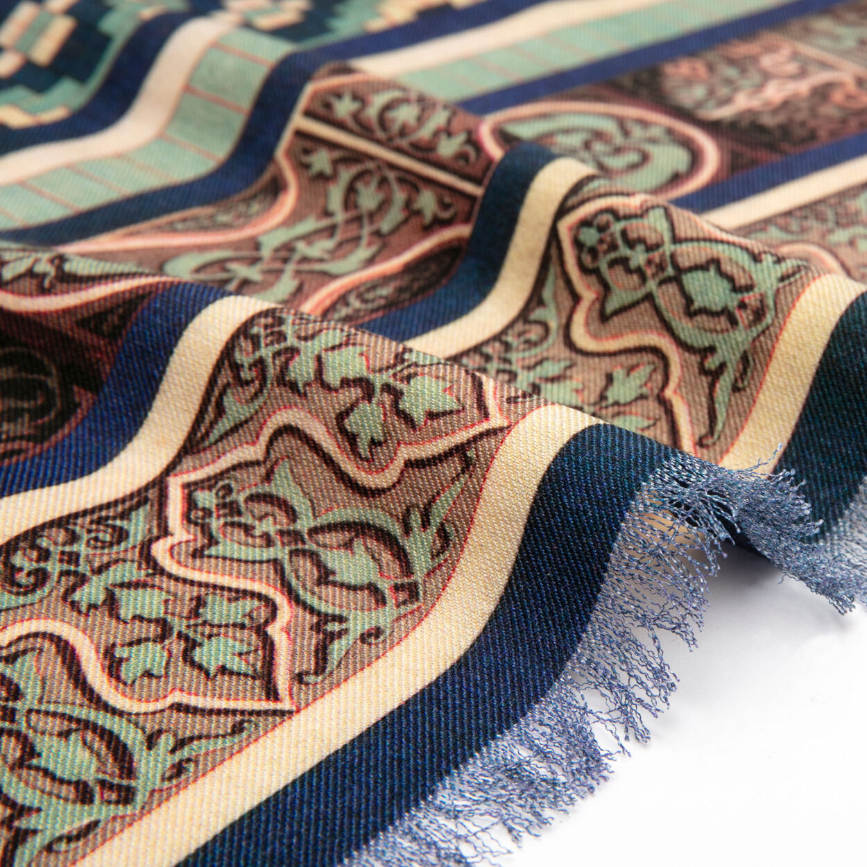 Silk and Wool Scarf Ziyarat - Image 4