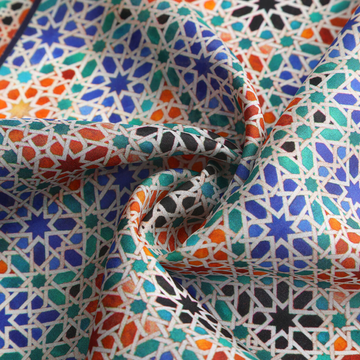 Square Silk Scarf Madiya - Image 4