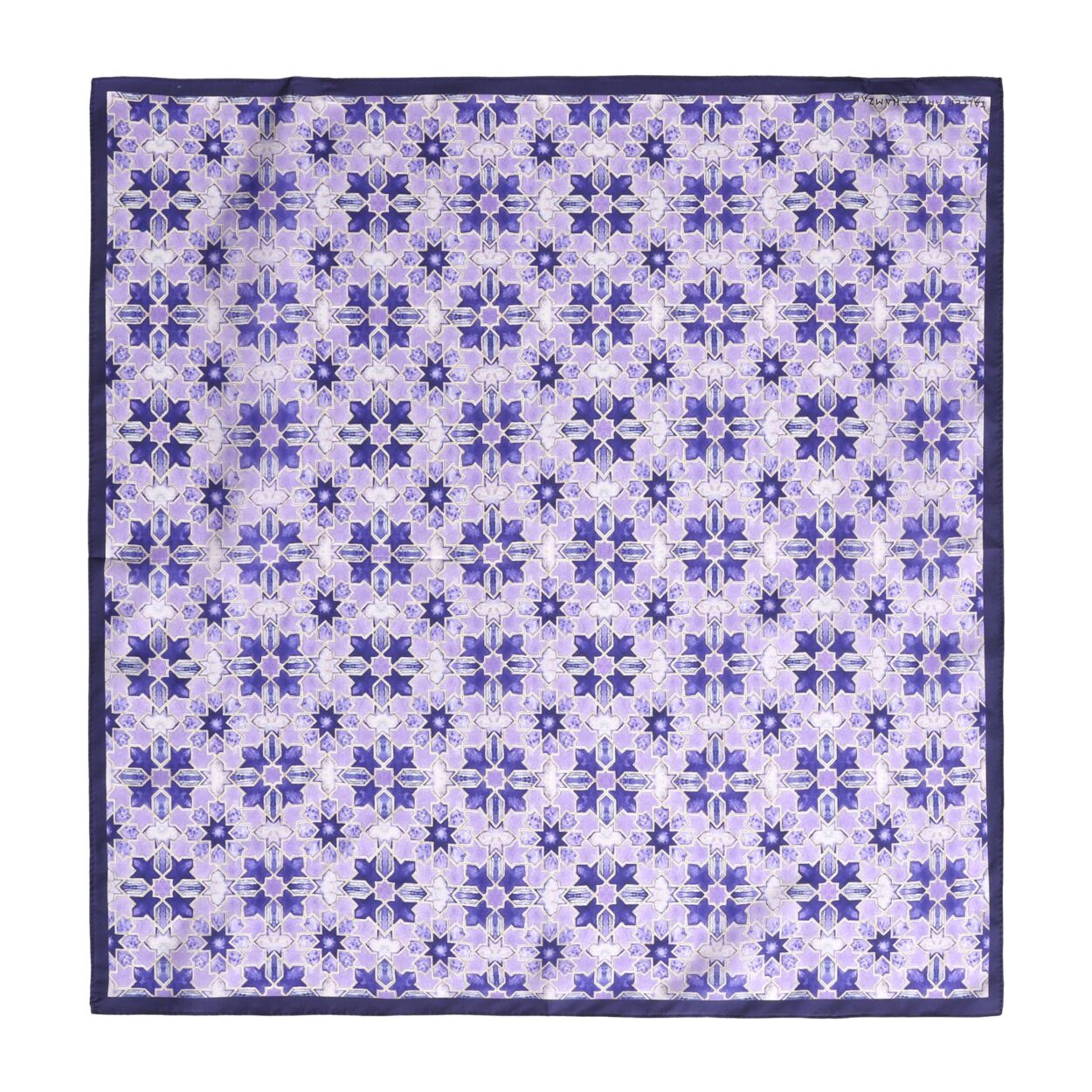 Pañuelo Morado Cuadrado Seda Sevilla – detalle 3