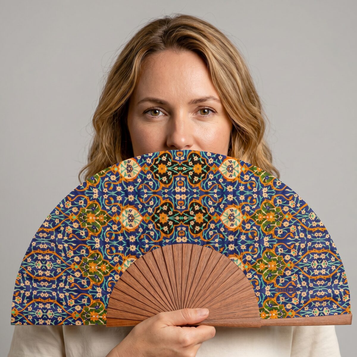 Itr 2 Silk Fan 23cm