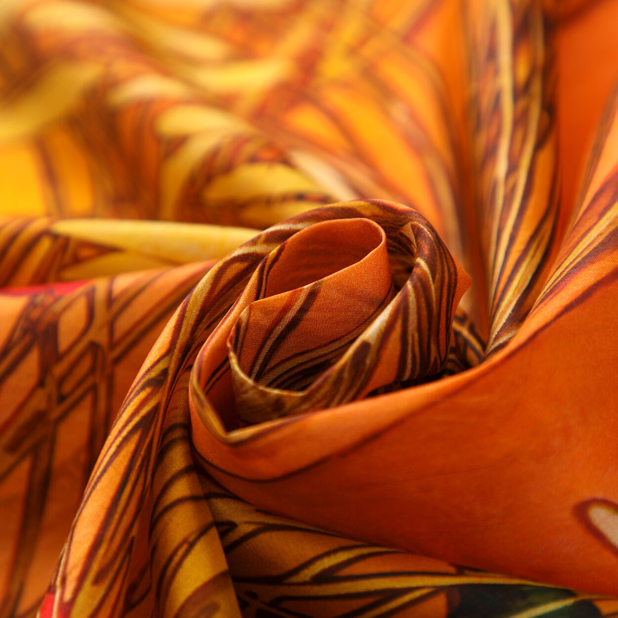 Pañuelo Seda Mucha Naranja Muncha - detalle 3
