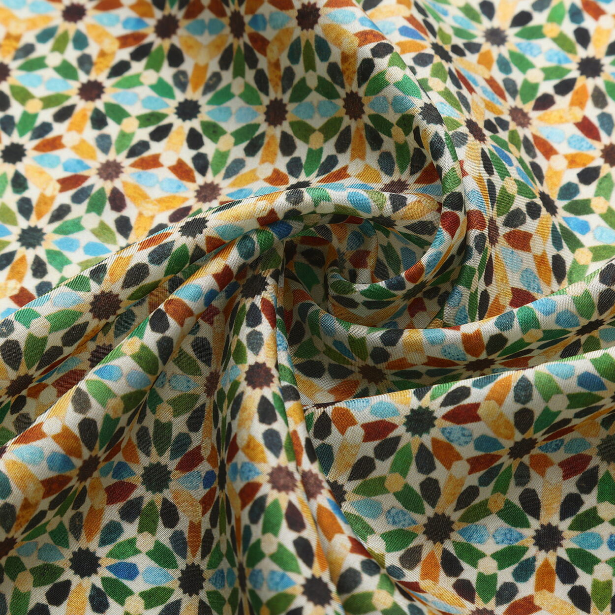 Pañuelo Cuadrado Seda Multicolor Mosaicos Naima - detalle 3