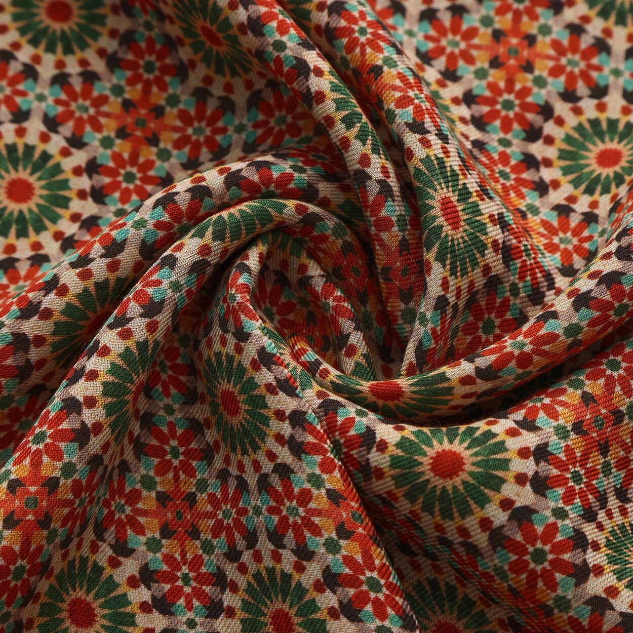 Pañuelo Modal Rojo y Verde Mosaicos Zubaida - detalle 4