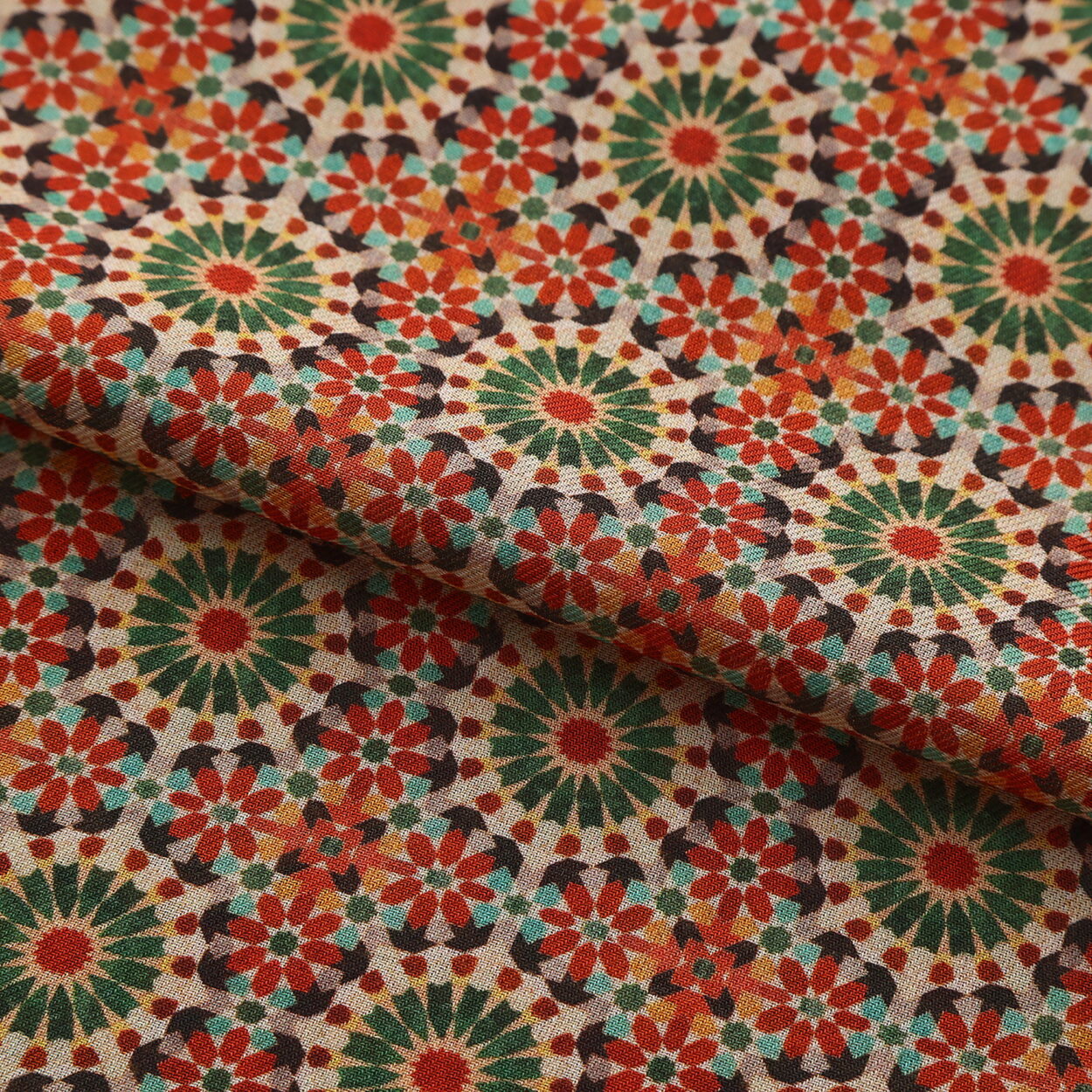 Pañuelo Modal Rojo y Verde Mosaicos Zubaida - detalle 5