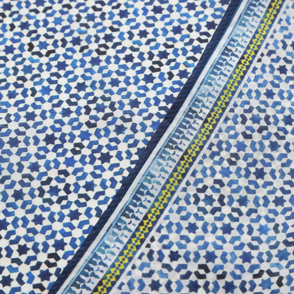 Pañuelo Cuadrado Seda Azul Mosaicos Basma - detalle 5