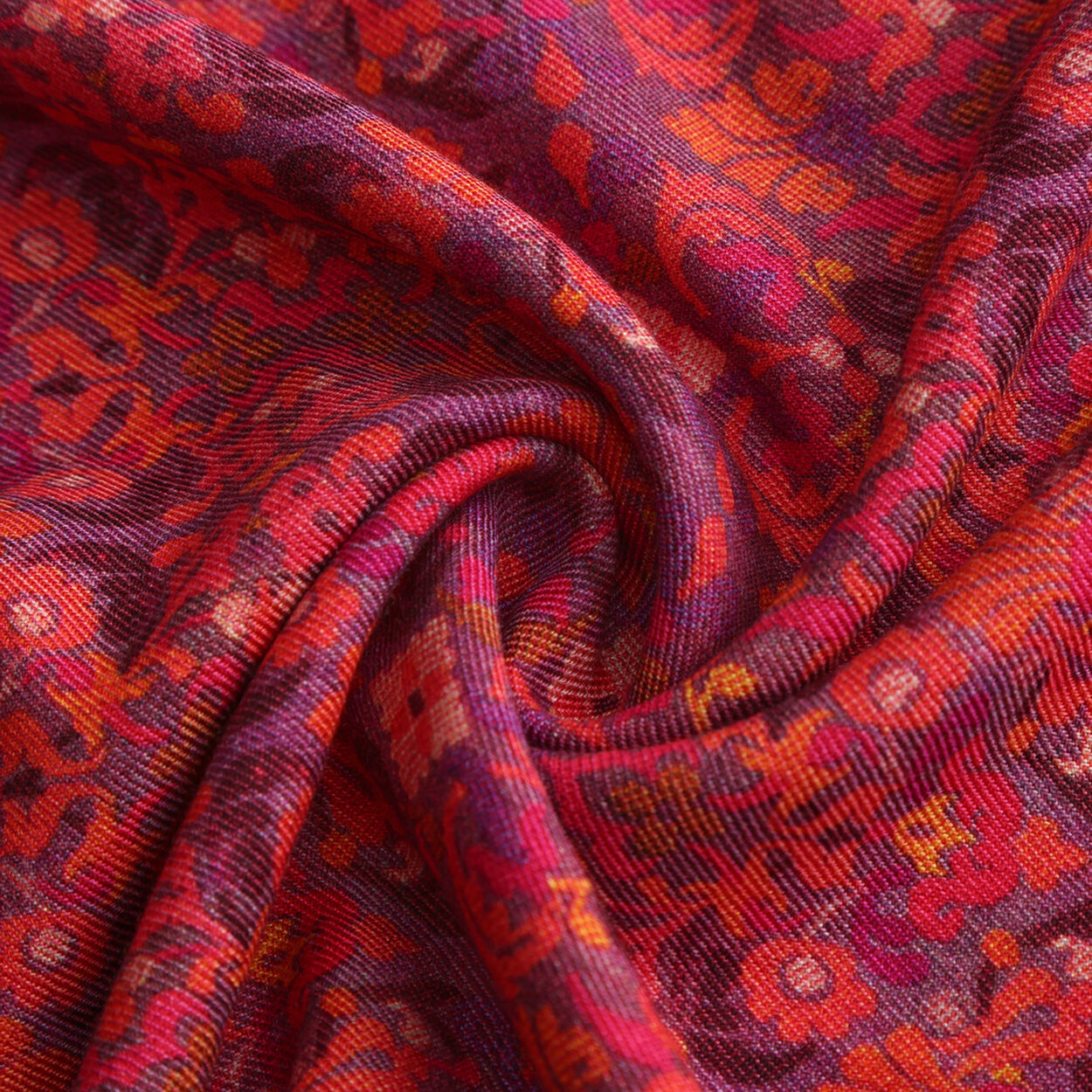 Pañuelo Seda y Lana Rojo Frambuesa Mahabah - detalle 9